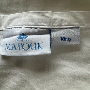 Matouk Sierra King Sheet Set PLUS an Extra Set of Standard Pillowcases